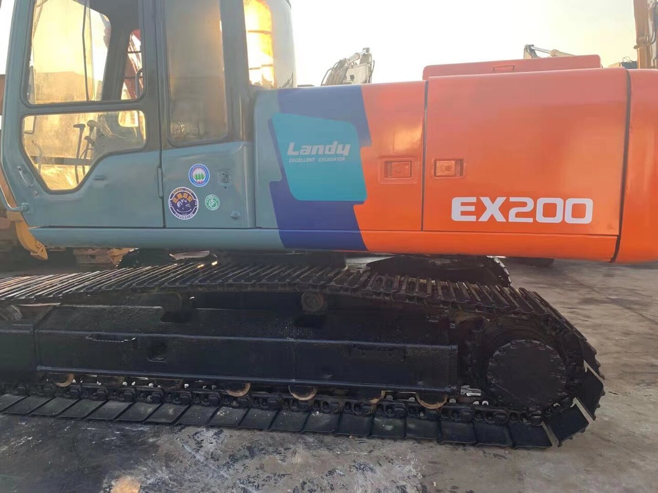 HITACHI EX200-2 - حفار زاحف: صورة 5 HITACHI EX200-2 - حفار زاحف: صورة 5