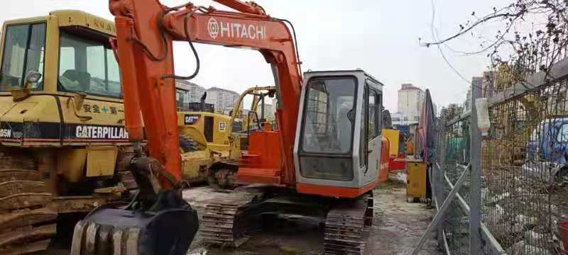 HITACHI EX60 - حفار زاحف: صورة 2 HITACHI EX60 - حفار زاحف: صورة 2