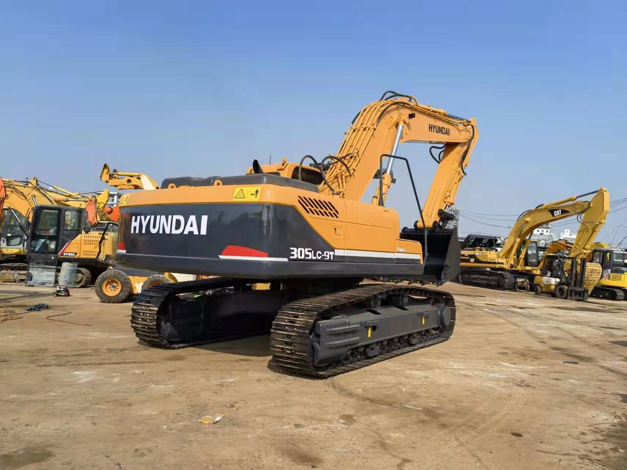 HYUNDAI R305LC-9T - حفار زاحف: صورة 5 HYUNDAI R305LC-9T - حفار زاحف: صورة 5