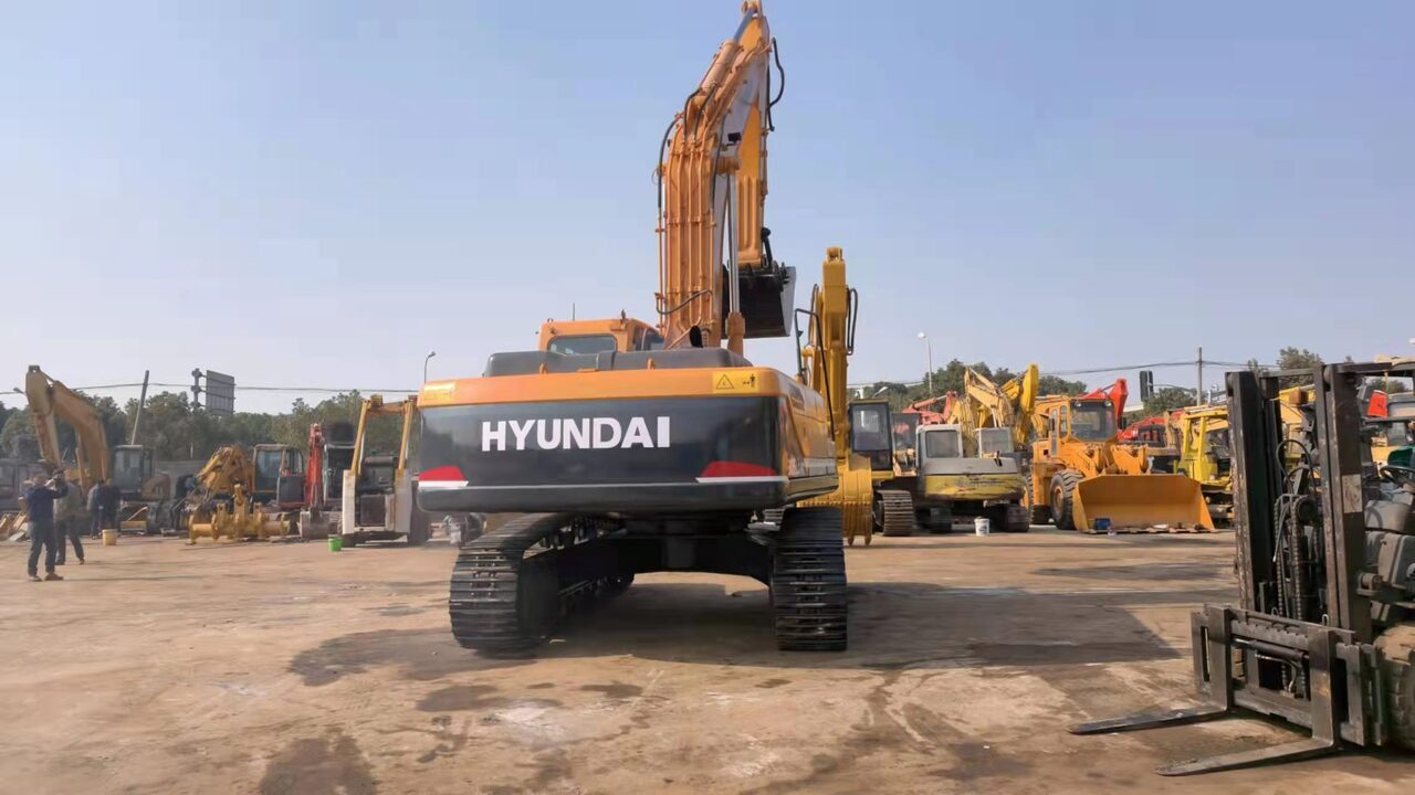 HYUNDAI R305LC-9T - حفار زاحف: صورة 1 HYUNDAI R305LC-9T - حفار زاحف: صورة 1