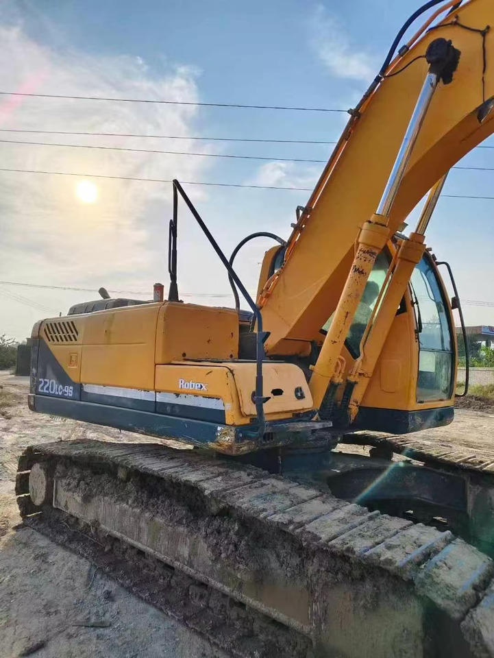 Hyundai R220LC-9S - حفار زاحف: صورة 2 Hyundai R220LC-9S - حفار زاحف: صورة 2