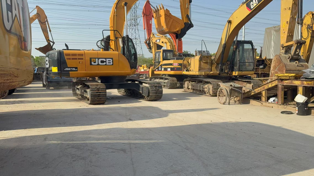 JCB JS215LC - حفار زاحف: صورة 1 JCB JS215LC - حفار زاحف: صورة 1