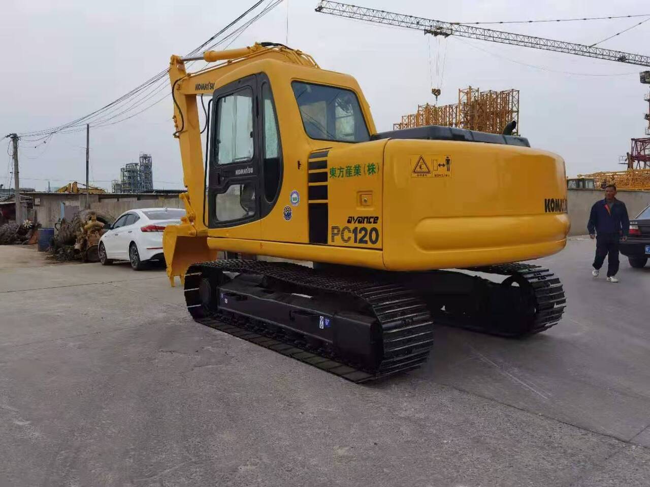 KOMATSU PC120-6 - حفار زاحف: صورة 3 KOMATSU PC120-6 - حفار زاحف: صورة 3