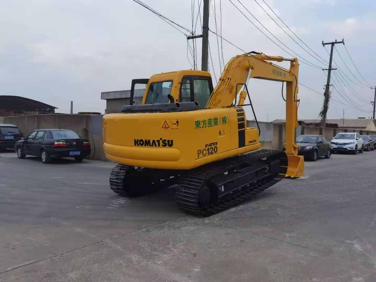 KOMATSU PC120-6 - حفار زاحف: صورة 4 KOMATSU PC120-6 - حفار زاحف: صورة 4