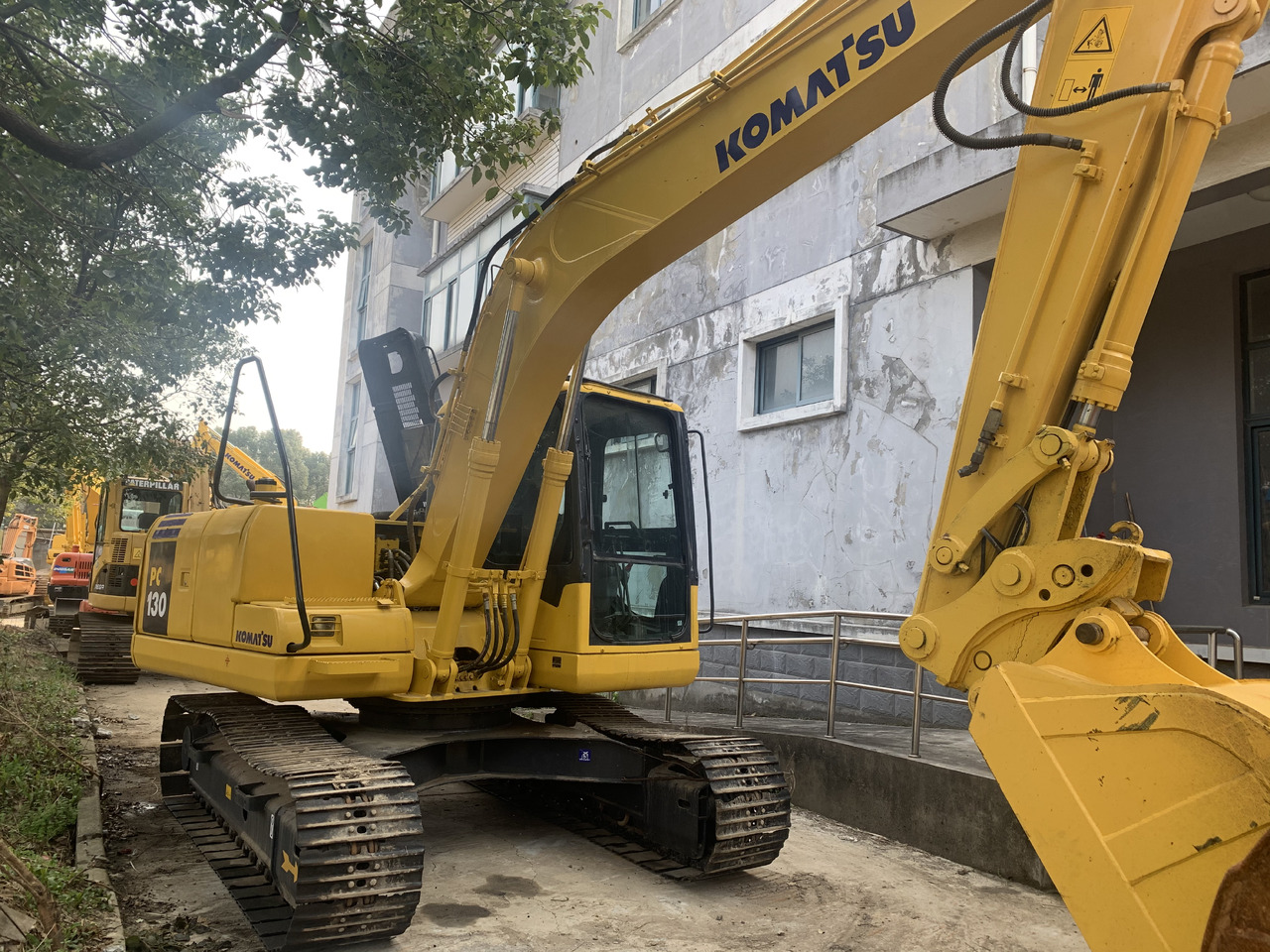 KOMATSU PC130-7 - حفار زاحف: صورة 3 KOMATSU PC130-7 - حفار زاحف: صورة 3