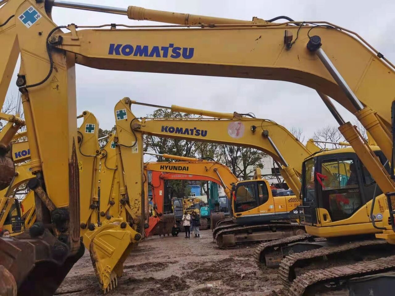 KOMATSU PC210-7-excavator - حفار زاحف: صورة 5 KOMATSU PC210-7-excavator - حفار زاحف: صورة 5