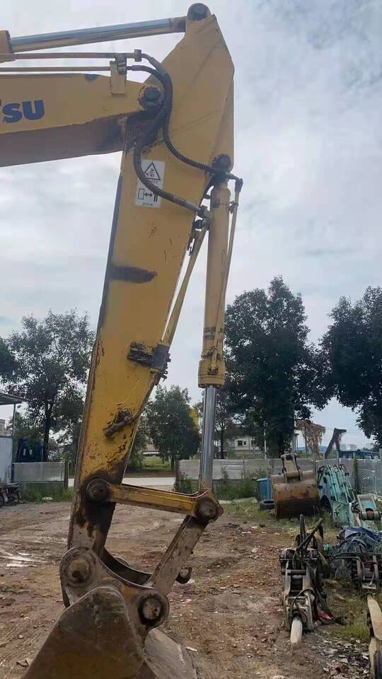 KOMATSU PC228US - حفار زاحف: صورة 5 KOMATSU PC228US - حفار زاحف: صورة 5