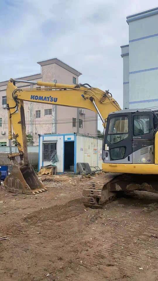 KOMATSU PC228US - حفار زاحف: صورة 3 KOMATSU PC228US - حفار زاحف: صورة 3