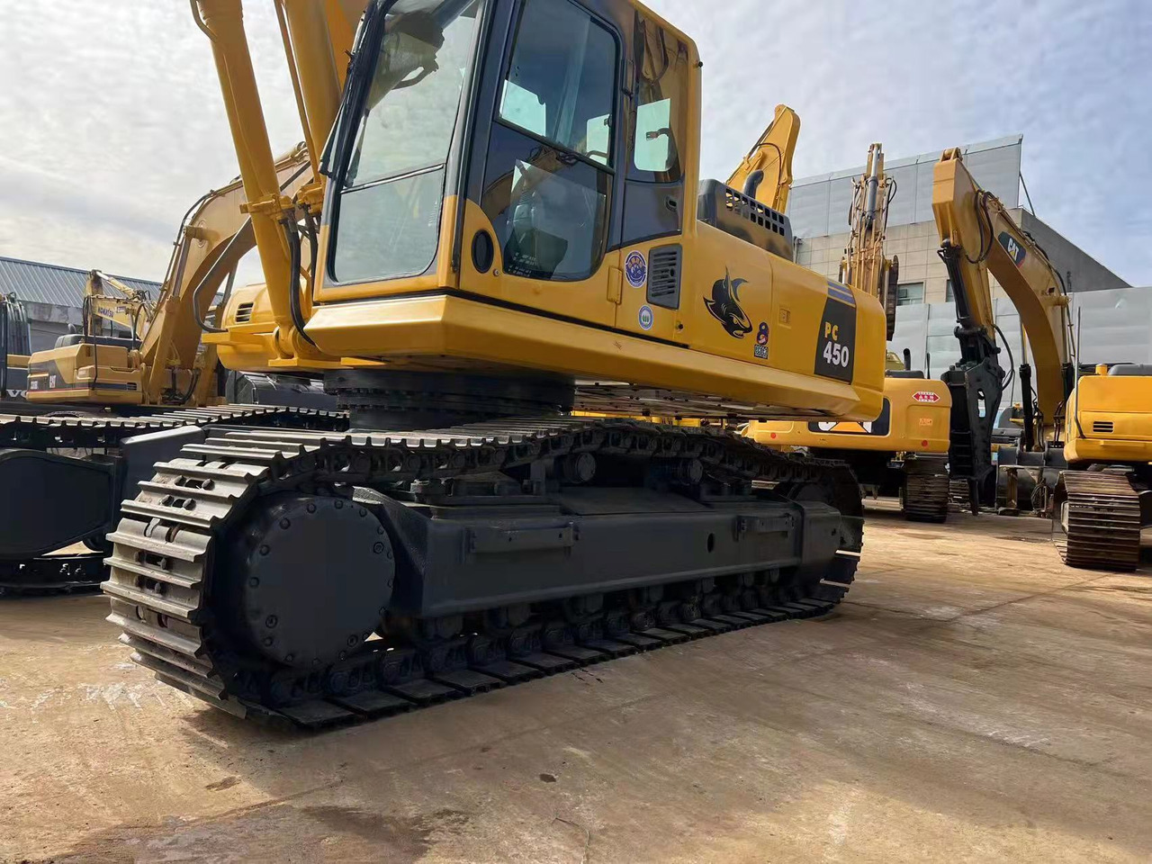 KOMATSU PC450-8-excavator - حفار زاحف: صورة 4 KOMATSU PC450-8-excavator - حفار زاحف: صورة 4