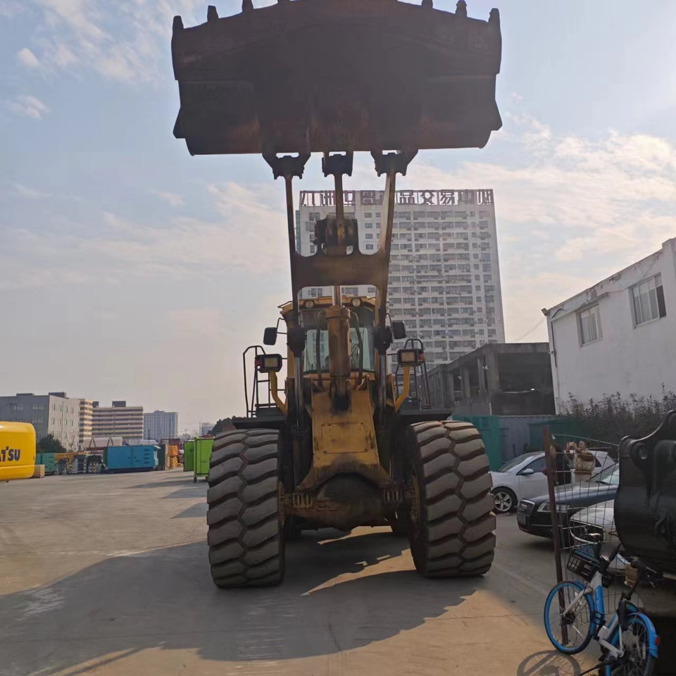 KOMATSU WA600-3 - اللودر بعجل: صورة 2 KOMATSU WA600-3 - اللودر بعجل: صورة 2