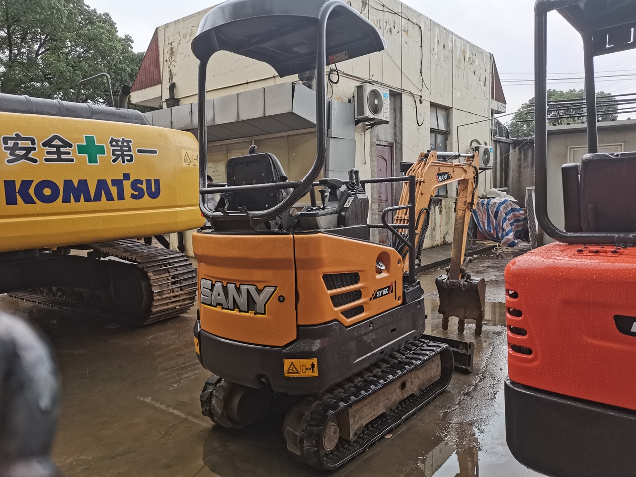 SANY SY16C -excavator - حفار زاحف: صورة 3 SANY SY16C -excavator - حفار زاحف: صورة 3
