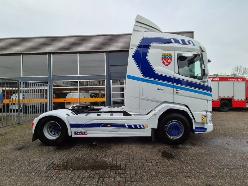 DAF XG 530/ (1) 2022/ Retarder/ LED/ Park Airco/ Navi/ Full option - رأس تريلا: صورة 2 DAF XG 530/ (1) 2022/ Retarder/ LED/ Park Airco/ Navi/ Full option - رأس تريلا: صورة 2