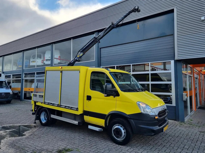 Iveco Daily 70C17 Servicewagen/ Kraan/ Winch - شاحنة كرين: صورة 1 Iveco Daily 70C17 Servicewagen/ Kraan/ Winch - شاحنة كرين: صورة 1