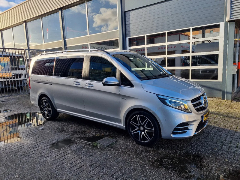 Mercedes-Benz V-Klasse V 250 D Dubbele Cabine AMG Euro 6 Elektrische deuren - فان المدمجة, الشاحنات الصغيرة كابينة مزدوجة: صورة 1 Mercedes-Benz V-Klasse V 250 D Dubbele Cabine AMG Euro 6 Elektrische deuren - فان المدمجة, الشاحنات الصغيرة كابينة مزدوجة: صورة 1