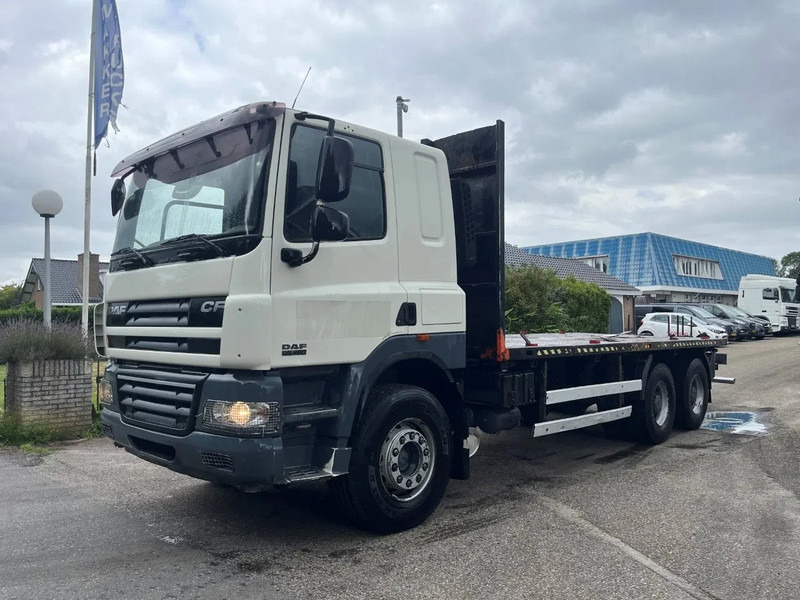 DAF CF 85.460 6X4 FULL STEEL SPRING MANUAL GEARBOX - شاحنات مسطحة: صورة 1 DAF CF 85.460 6X4 FULL STEEL SPRING MANUAL GEARBOX - شاحنات مسطحة: صورة 1
