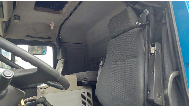 مقطورة السحب MAN 19.403 MANUAL GEARBOX: صورة 9