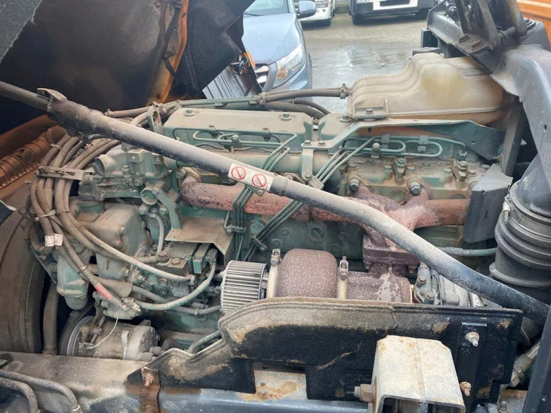 شاحنة صندوقية Volvo FL 614 FL 180: صورة 9