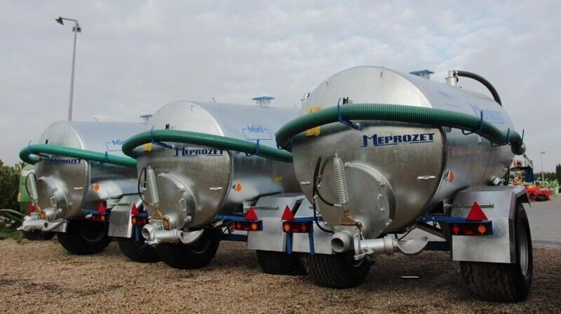 MEPROZET Güllefässer/ Slurry tanker/ Wóz asenizacyjny 5000 l / Cisterna d - صهريج السماد السائل: صورة 1 MEPROZET Güllefässer/ Slurry tanker/ Wóz asenizacyjny 5000 l / Cisterna d - صهريج السماد السائل: صورة 1