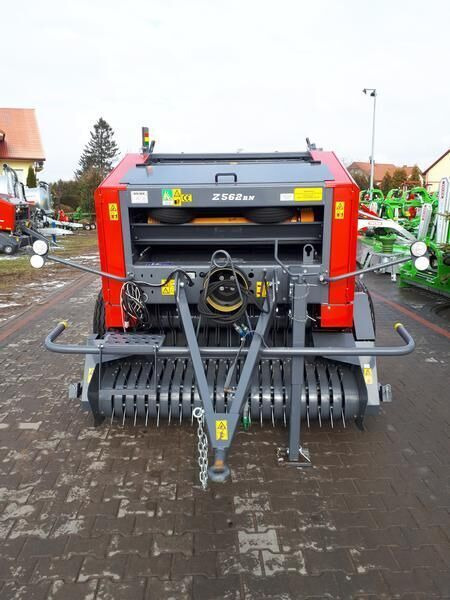 METAL-FACH Prasa Belująca/ πρέσα για σφυρίχτρα/ / Prensa de balas - آلة لف بالات: صورة 2 METAL-FACH Prasa Belująca/ πρέσα για σφυρίχτρα/ / Prensa de balas - آلة لف بالات: صورة 2
