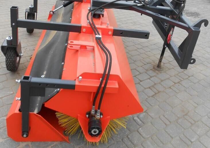 Metal-technik Sweeper/ Zamiatarka 2,4*M - مقشة - سيارة خدمات/ سيارة خاصة: صورة 2 Metal-technik Sweeper/ Zamiatarka 2,4*M - مقشة - سيارة خدمات/ سيارة خاصة: صورة 2