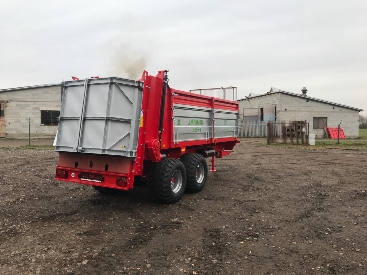 ROLTRANS N 250/4 Jamnik 8t - ناثرة السماد الحيواني: صورة 1 ROLTRANS N 250/4 Jamnik 8t - ناثرة السماد الحيواني: صورة 1