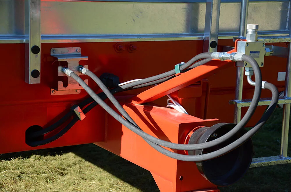 Roltrans N250/4 HELIOS - آلة نشر السماد: صورة 2 Roltrans N250/4 HELIOS - آلة نشر السماد: صورة 2