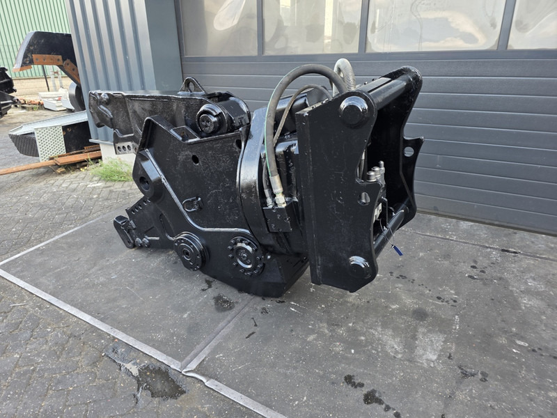 Caterpillar mp 318 oilquick caterpillar pulveriser crusher verachtert - مقصات الهدم: صورة 2 Caterpillar mp 318 oilquick caterpillar pulveriser crusher verachtert - مقصات الهدم: صورة 2