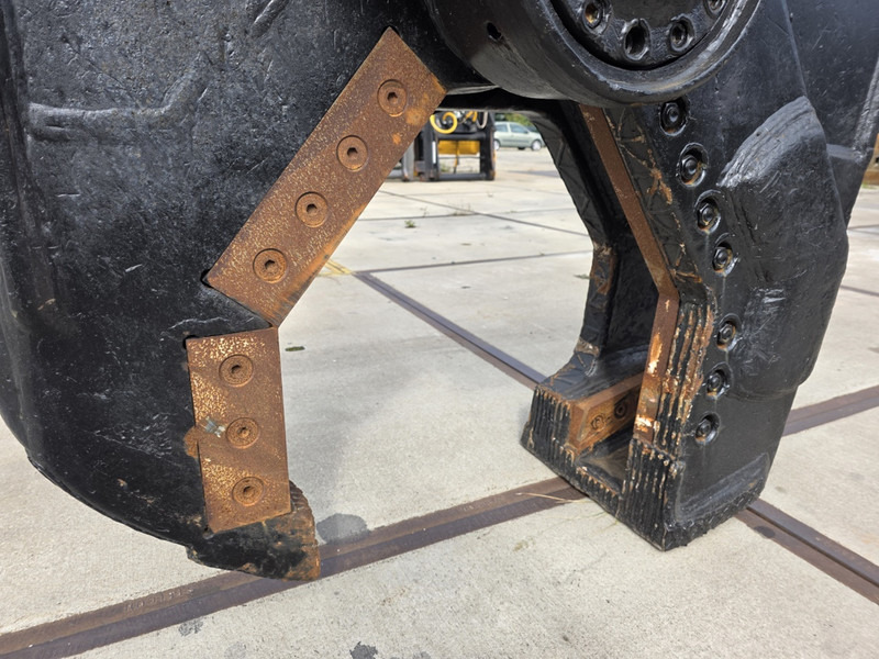 Hitachi zx210 scrap shear verachtert genesis labounty italmek sennebogen liebherr - آلة التعامل مع النفايات: صورة 5 Hitachi zx210 scrap shear verachtert genesis labounty italmek sennebogen liebherr - آلة التعامل مع النفايات: صورة 5