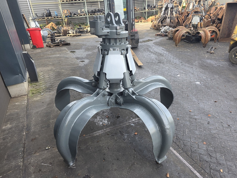 Liebherr gm 65 poliepgrijper liebherr lh fuchs sennebogen - كلّاب - آلات الإنشاء: صورة 4 Liebherr gm 65 poliepgrijper liebherr lh fuchs sennebogen - كلّاب - آلات الإنشاء: صورة 4