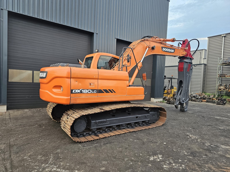 Doosan dx 180lc vtn ci labounty scrap shear genesis fortress - آلة التعامل مع النفايات: صورة 4 Doosan dx 180lc vtn ci labounty scrap shear genesis fortress - آلة التعامل مع النفايات: صورة 4