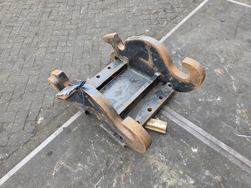 Kopplaat cw55s head plate cw55s verachtert adaptor plate - قارنة التوصيل السريعة - آلات الإنشاء: صورة 4 Kopplaat cw55s head plate cw55s verachtert adaptor plate - قارنة التوصيل السريعة - آلات الإنشاء: صورة 4