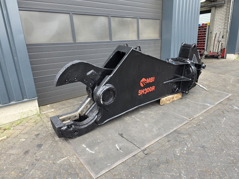 Mantovanibenne sh300 genesis scrap shear waste shear genesis labounty - مقصات الهدم - آلات الإنشاء: صورة 3 Mantovanibenne sh300 genesis scrap shear waste shear genesis labounty - مقصات الهدم - آلات الإنشاء: صورة 3