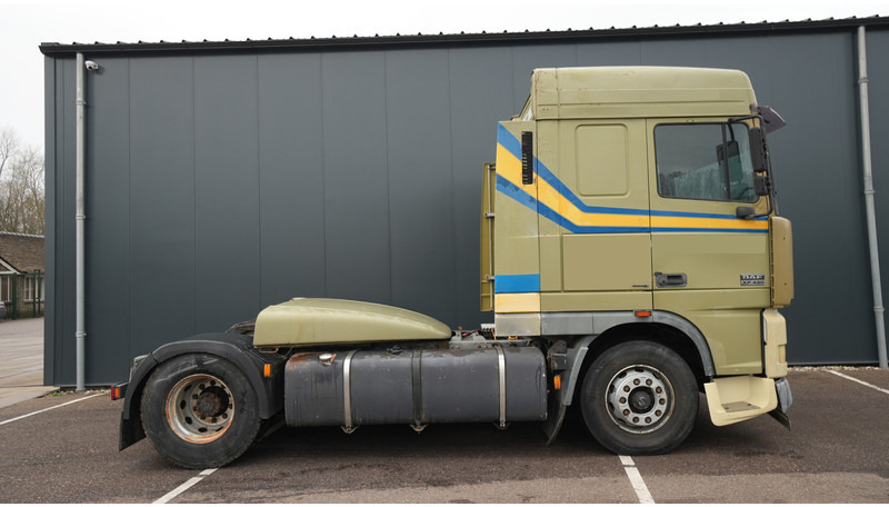 DAF XF 95.430 EURO 3 MANUAL GEARBOX - رأس تريلا: صورة 2 DAF XF 95.430 EURO 3 MANUAL GEARBOX - رأس تريلا: صورة 2
