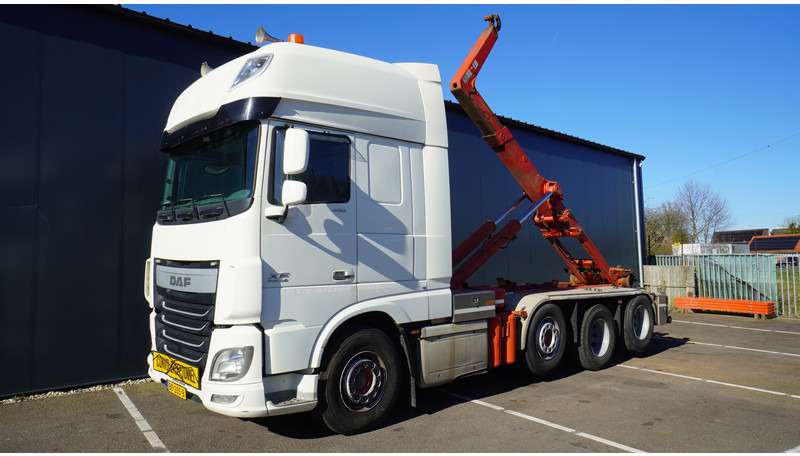 DAF XF460 8X2 HOOKARM SYSTEM TRUCK - شاحنة برافعة خطافية: صورة 2 DAF XF460 8X2 HOOKARM SYSTEM TRUCK - شاحنة برافعة خطافية: صورة 2
