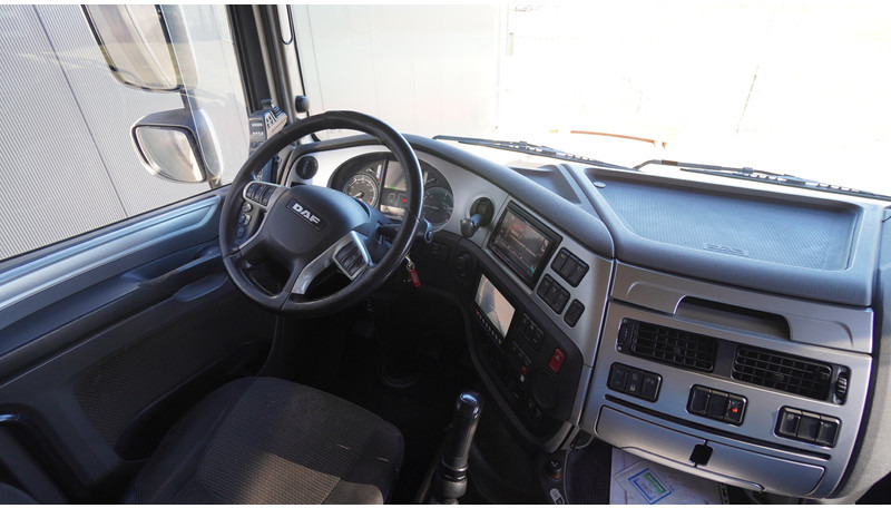 DAF XF460 8X2 HOOKARM SYSTEM TRUCK - شاحنة برافعة خطافية: صورة 4 DAF XF460 8X2 HOOKARM SYSTEM TRUCK - شاحنة برافعة خطافية: صورة 4
