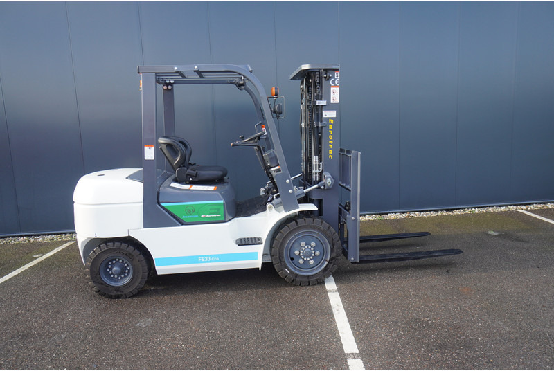 Eurotrac FE 30 ECO ELECTRIC FORKLIFT - آلات الإنشاء: صورة 3 Eurotrac FE 30 ECO ELECTRIC FORKLIFT - آلات الإنشاء: صورة 3