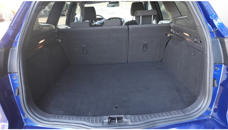 تأجير Ford Focus WAGON 1.5TDCI ST-Line Ford Focus WAGON 1.5TDCI ST-Line: صورة 6 تأجير Ford Focus WAGON 1.5TDCI ST-Line Ford Focus WAGON 1.5TDCI ST-Line: صورة 6