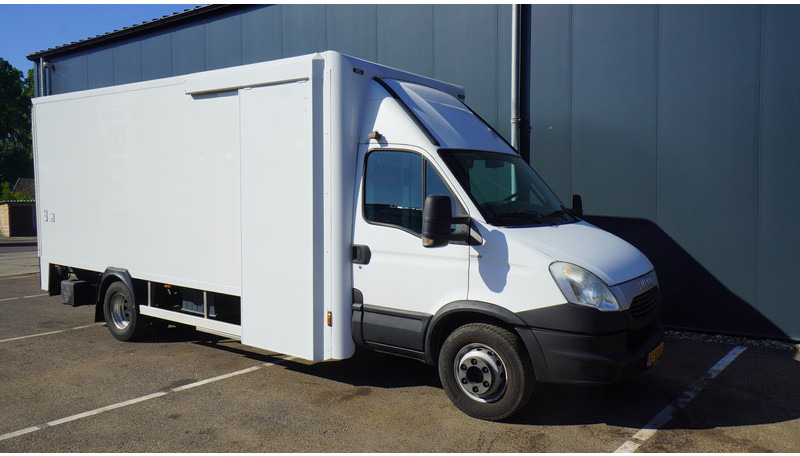 Iveco DAILY 70C17 CLOSED BOX 185.500KM - شاحنة صندوقية: صورة 4 Iveco DAILY 70C17 CLOSED BOX 185.500KM - شاحنة صندوقية: صورة 4