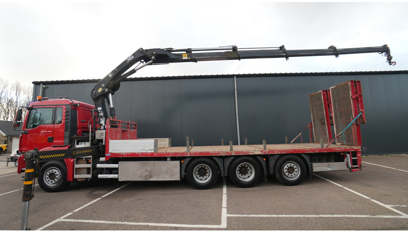 MAN TGA 35.400 8X4 MACHINE/CAR TRANSPORT WITH HIAB 244 EP-4 HI-DUO CRANE 364.000KM - شاحنة كرين: صورة 1 MAN TGA 35.400 8X4 MACHINE/CAR TRANSPORT WITH HIAB 244 EP-4 HI-DUO CRANE 364.000KM - شاحنة كرين: صورة 1