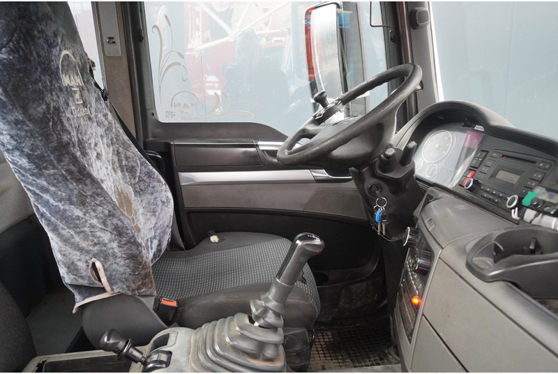 MAN TGS 35.400 8x4 HOOKARM SYSTEM MANUAL GEARBOX - شاحنة برافعة خطافية: صورة 4 MAN TGS 35.400 8x4 HOOKARM SYSTEM MANUAL GEARBOX - شاحنة برافعة خطافية: صورة 4