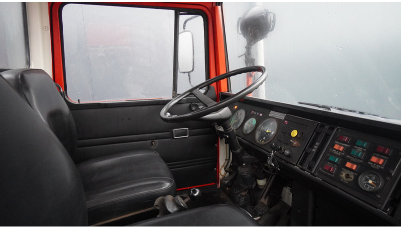 Mercedes-Benz 809 FIRE LADDER TRUCK 13.100KM MANUAL GEARBOX - شاحنة حريق: صورة 5 Mercedes-Benz 809 FIRE LADDER TRUCK 13.100KM MANUAL GEARBOX - شاحنة حريق: صورة 5