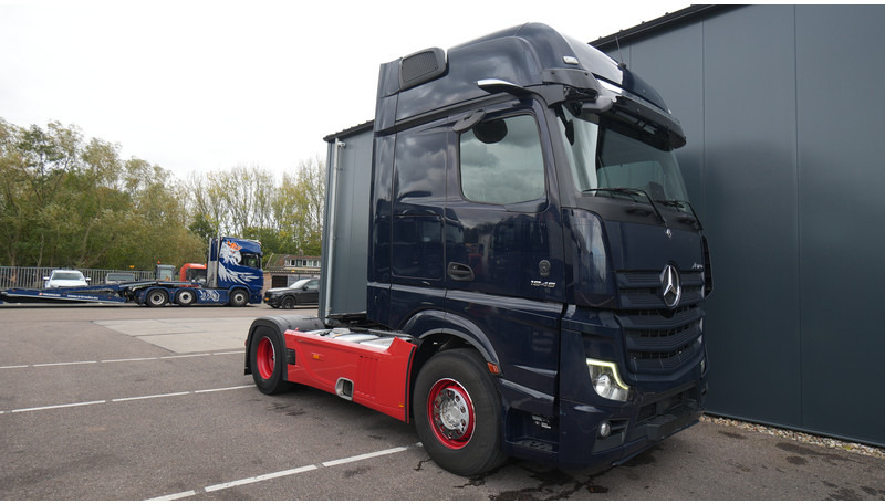 Mercedes-Benz ACTROS 1945 GIGASPACE 649.700KM - رأس تريلا: صورة 4 Mercedes-Benz ACTROS 1945 GIGASPACE 649.700KM - رأس تريلا: صورة 4