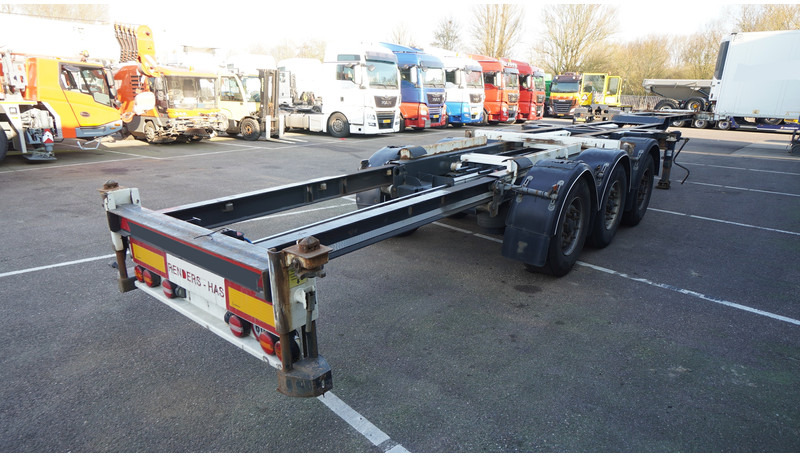 Renders 3 AXLE EXTENDABLE CONTAINER TRANSPORT TRAILER - ناقل حاوية/ نصف مقطورة بحاوية: صورة 5 Renders 3 AXLE EXTENDABLE CONTAINER TRANSPORT TRAILER - ناقل حاوية/ نصف مقطورة بحاوية: صورة 5