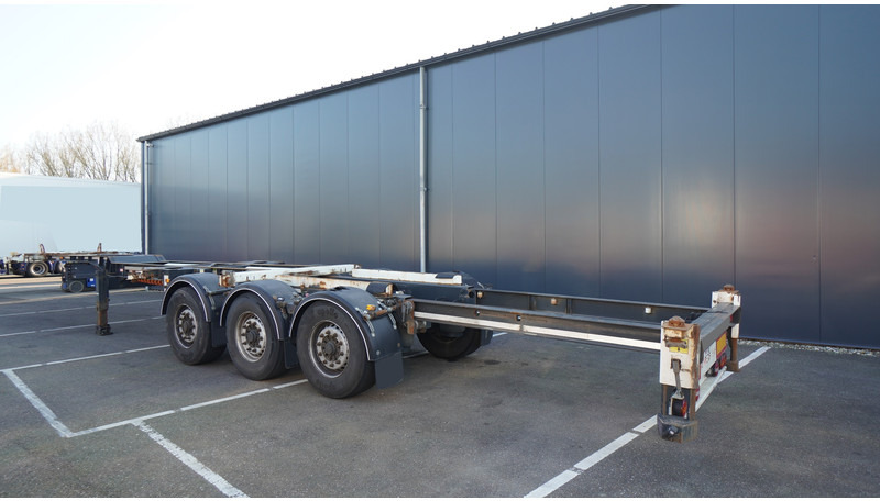 Renders 3 AXLE EXTENDABLE CONTAINER TRANSPORT TRAILER - ناقل حاوية/ نصف مقطورة بحاوية: صورة 4 Renders 3 AXLE EXTENDABLE CONTAINER TRANSPORT TRAILER - ناقل حاوية/ نصف مقطورة بحاوية: صورة 4