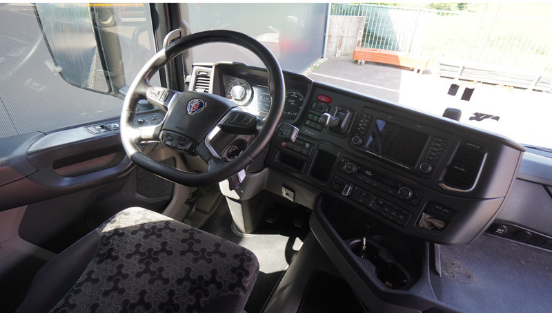 Scania R 410 LNG ADR 831.000KM RETARDER - رأس تريلا: صورة 5 Scania R 410 LNG ADR 831.000KM RETARDER - رأس تريلا: صورة 5