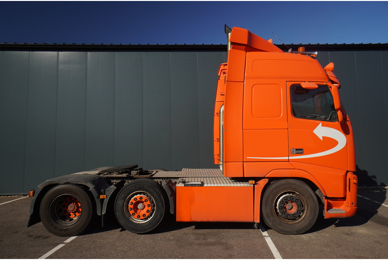 Volvo FH 12/500 6X2 EURO 3 - مقطورة السحب: صورة 2 Volvo FH 12/500 6X2 EURO 3 - مقطورة السحب: صورة 2