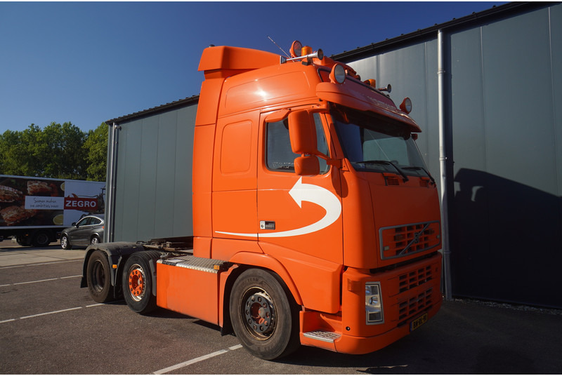 Volvo FH 12/500 6X2 EURO 3 - مقطورة السحب: صورة 4 Volvo FH 12/500 6X2 EURO 3 - مقطورة السحب: صورة 4