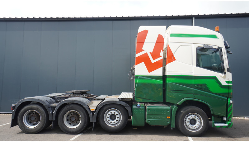 Volvo FH16 750 8X4 260T 683.000KM - مقطورة السحب: صورة 2 Volvo FH16 750 8X4 260T 683.000KM - مقطورة السحب: صورة 2