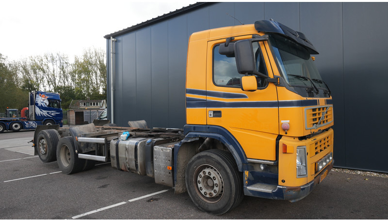Volvo FM9 340 6X2 CHASSIS EURO 5 480000KM - شاحنة بهيكل معدني للمقصورة: صورة 4 Volvo FM9 340 6X2 CHASSIS EURO 5 480000KM - شاحنة بهيكل معدني للمقصورة: صورة 4