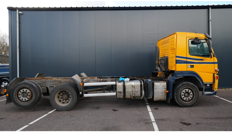 Volvo FM9 340 6X2 CHASSIS EURO 5 480000KM - شاحنة بهيكل معدني للمقصورة: صورة 2 Volvo FM9 340 6X2 CHASSIS EURO 5 480000KM - شاحنة بهيكل معدني للمقصورة: صورة 2